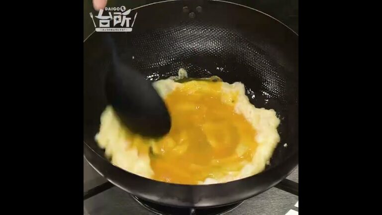 【DAIGOも台所】小松菜と卵の炒め煮｜今が旬◎冬はやっぱり青物野菜！