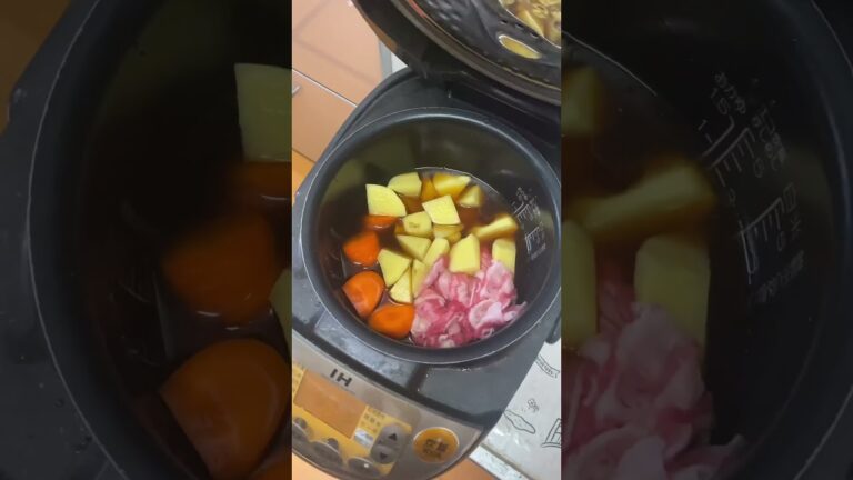 炊飯器に入れるだけでOK‼️少ない材料でできる『肉じゃが』