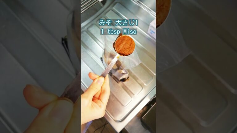 下味冷凍_サバのみそ煮　サバ4切れに醤油大さじ1、料理酒大さじ1、みりん大さじ1、みそ大さじ1で味付けして冷凍保存　食べるときは解凍してからフライパンで蒸し焼きする #shorts  #時短レシピ