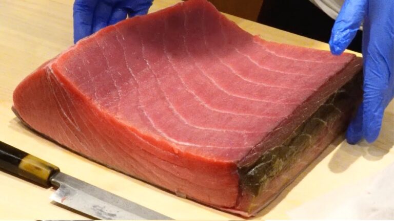 【マグロ】サンカク/赤身/中トロなど部位別の柵取りの仕方【刺身】