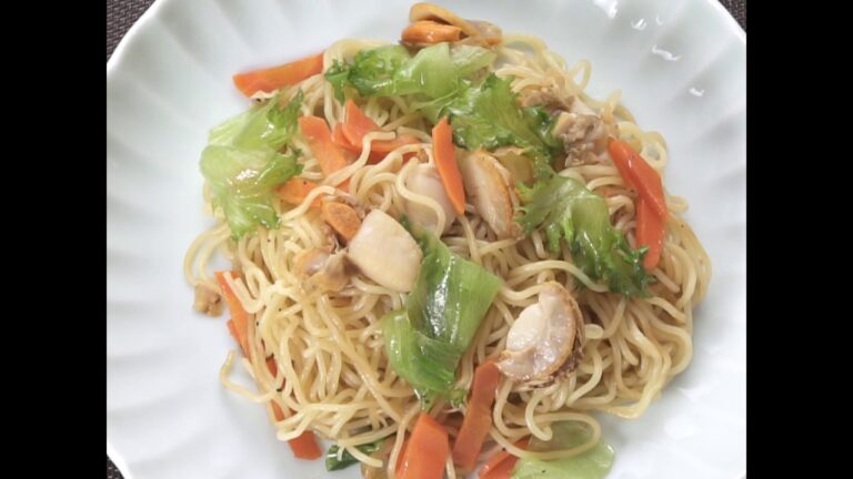 オイスターソースを使って簡単なのに本格風味 帆立とサニーレタスの焼きそば ｜ moguna[モグナ]