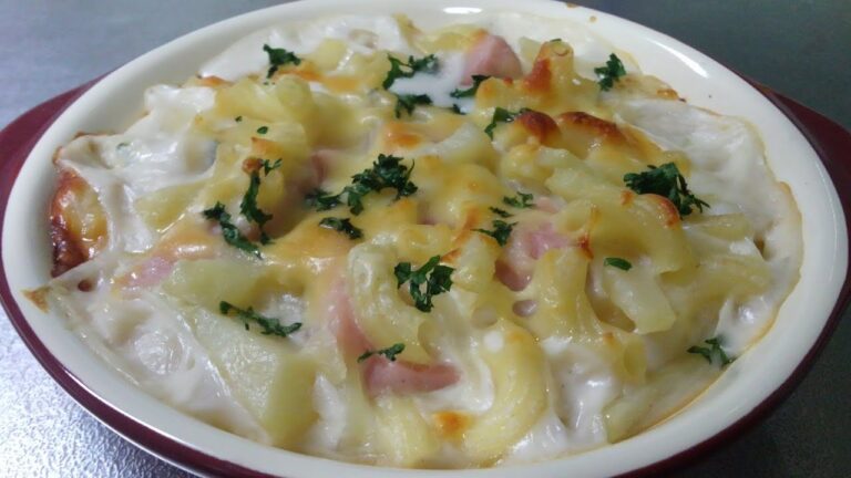 じゃがいもとマカロニのグラタン