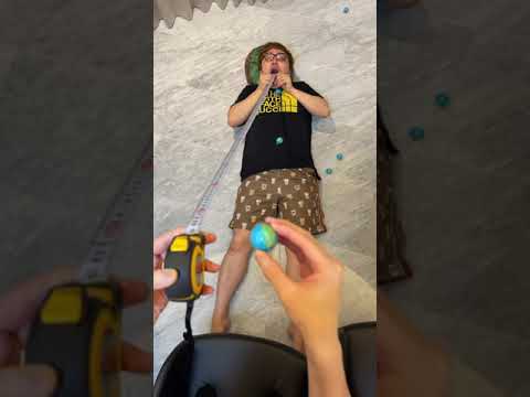 地球グミを口でキャッチしようとしたら…?  #Shorts