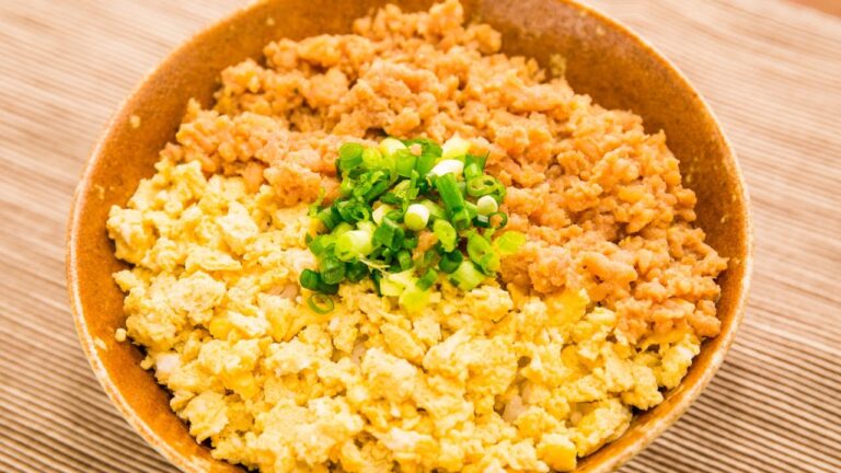 簡単お弁当！電子レンジde2色そぼろ丼