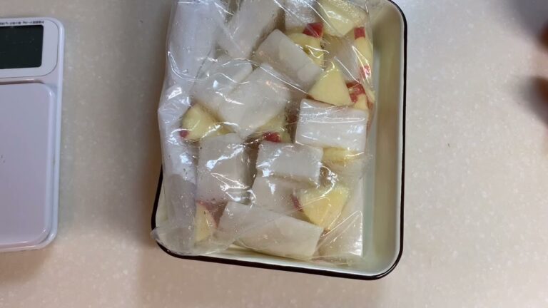 大根のりんご風味漬け　即席漬け　大根漬け