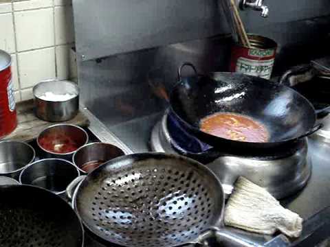 簡単　中華 料理 レシピ エビチリ丼の作り方 エビチリ レシピ　作り方