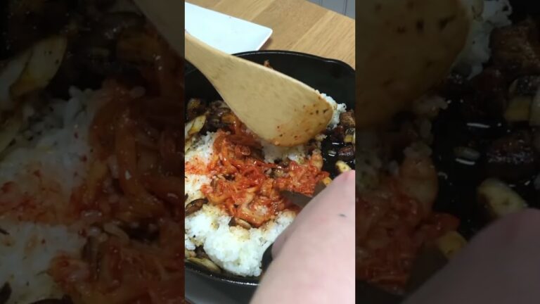 サムギョプサルの締めには、やっぱりキムチ炒飯！