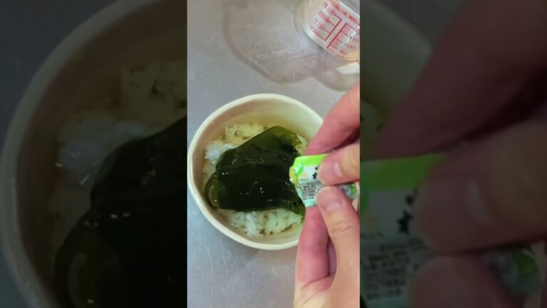 冷やし わさび 茶漬け　昼ごはん　簡単　レシピ #Shorts