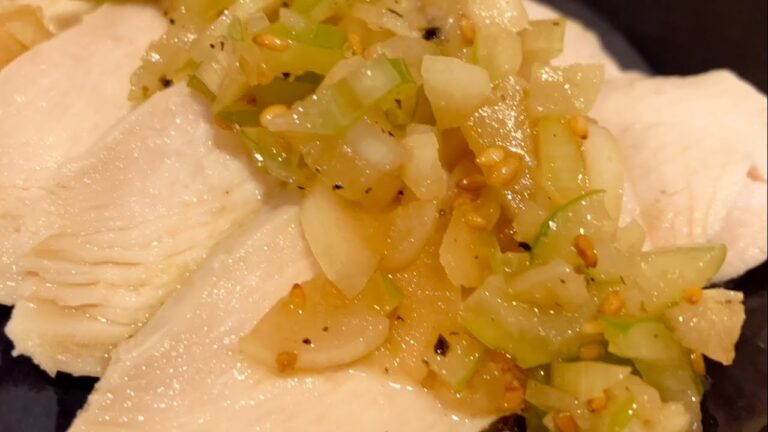 しっとり柔らか！鶏ハムのネギ塩だれ/残温調理でおまかせ！待つだけでOK♪【鶏むね肉レシピ】