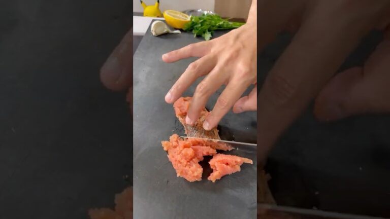 絶対美味しいに決まってる明太子の【ペペロンチーノ】#shorts