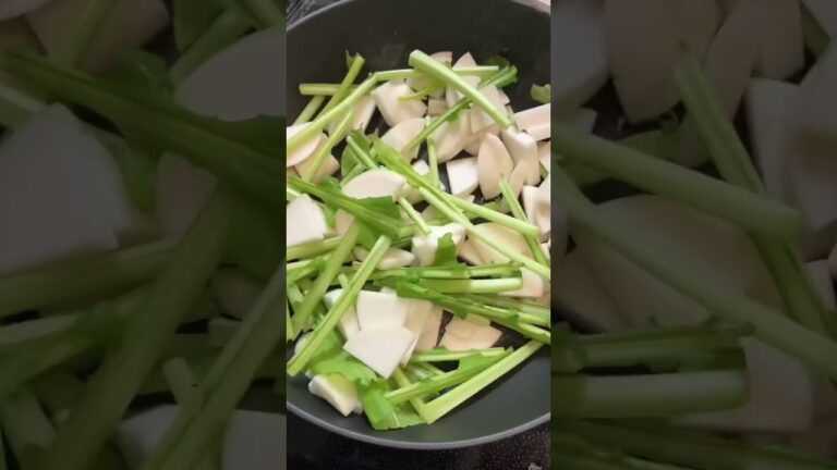 簡単200円で一品追加！！カブのソテー🍳