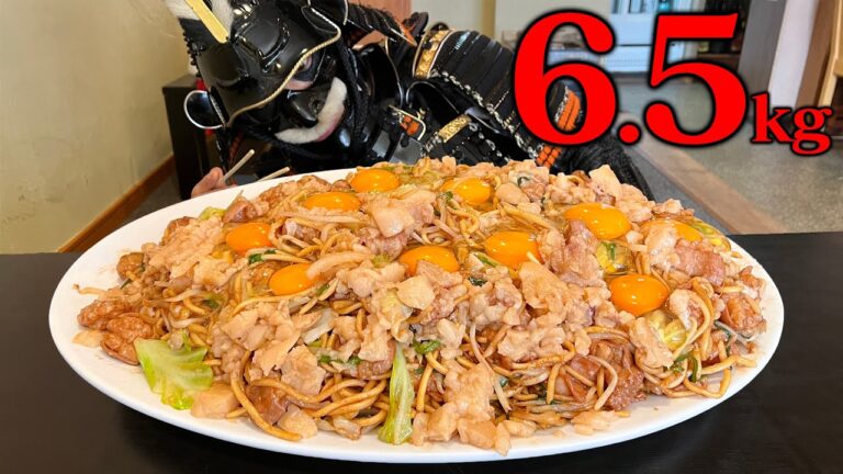 【大食い】背脂ダクダク!!無限たまご!!大罪レベルのデカ盛りモツ焼きそば!!【もつ鍋にわ】【武士飯】