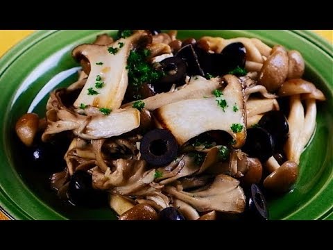 たっぷりきのこのにんにくオリーブ炒め