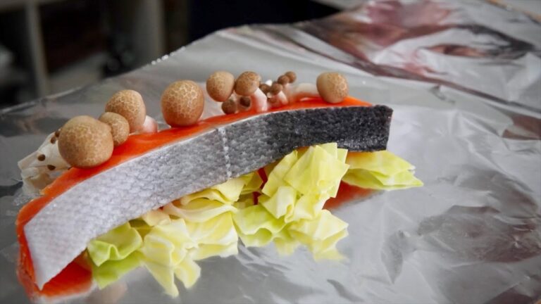 【鮭の味噌ホイル焼き】超簡単！超うまい！#Shorts