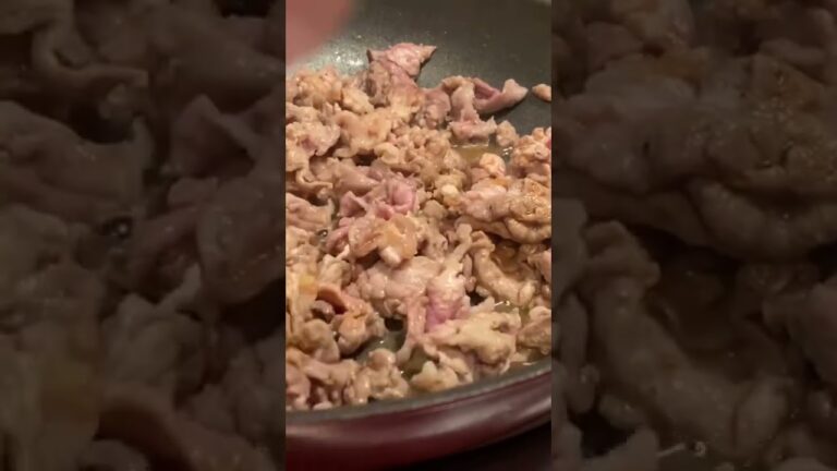 [お肉]夕飯に家で肉を焼いて食べる[豚こま]