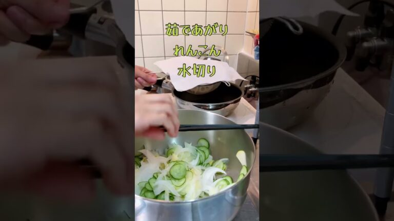 作りおきメニュー🥗れんこんサラダだよ　れんこんのシャキシャキと🍎りんごのシャキシャキが美味しい😋