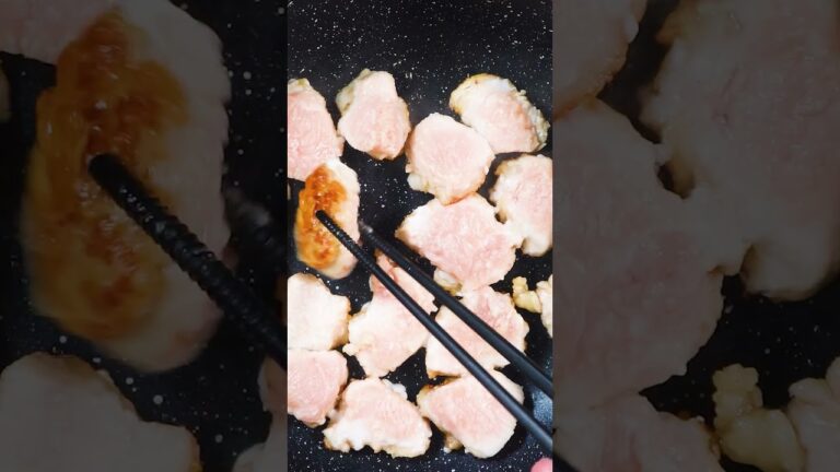 春を感じる【鶏むね肉の梅肉炒め】#鶏むね肉レシピ #鶏胸肉レシピ #梅肉ソース