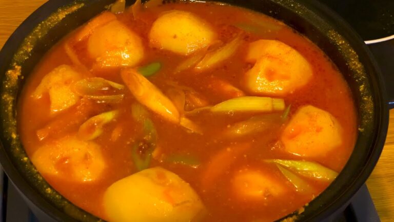 韓国カムジャタン！ホクホクのじゃがいもが美味しい【簡単料理レシピ】