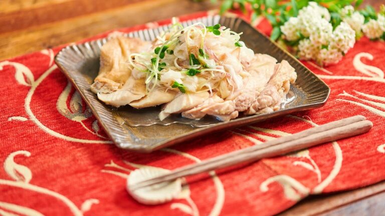 レンチン蒸し鶏の梅わさ薬味のっけ