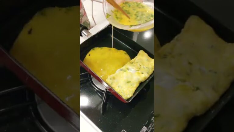 🍳卵で一品☆松茸香る変わり卵焼き😉【不器用な私が作る簡単で美味しい料理編୧⁠(⁠*ᴗ⁠*)⁠୨】#shorts