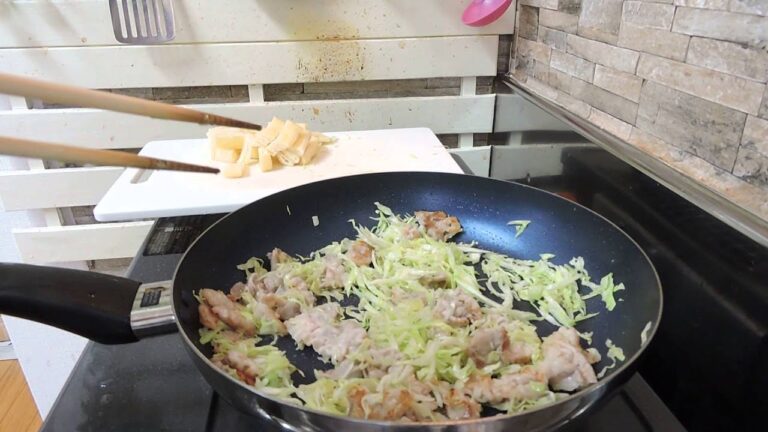簡単！焼きうどん～ろく先生のまかない飯～