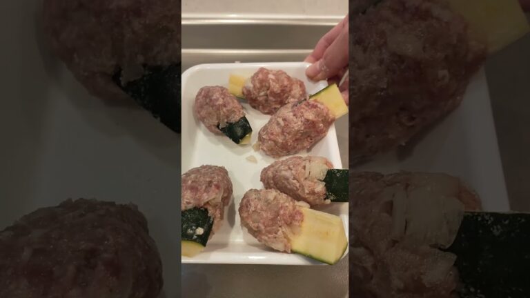 休日の #お手軽おつまみ 🍻＜ひき肉巻きズッキーニ＞👩‍🍳 #shorts #レシピ
