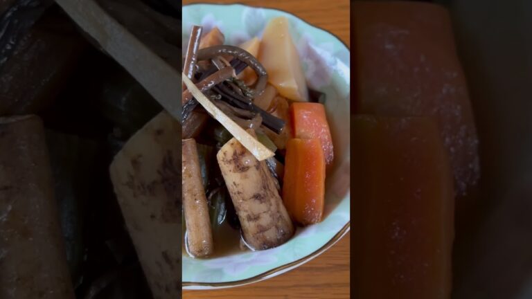 今回も美味しくできました　煮しめ 2023.8.13【masamasa】これを作りに帰ってきた⛴️#青森県南部地方#煮しめ#盆正月#shorts