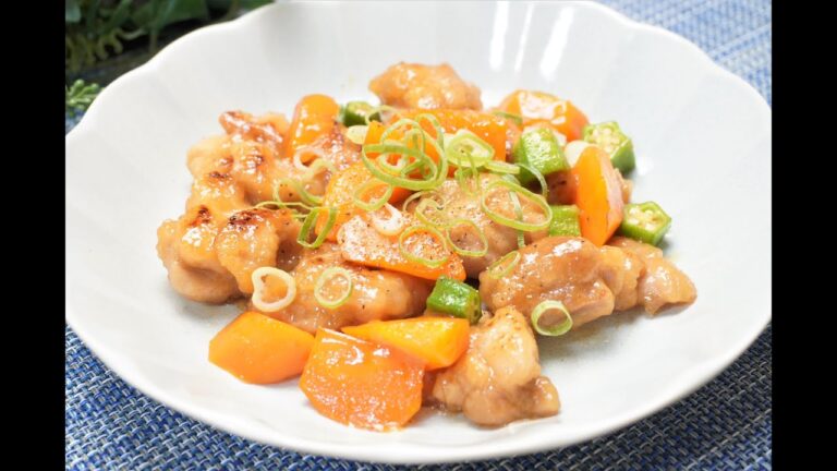 鶏肉と人参のこってり甘辛煮🤤作り置きに最適です✌️詳しいレシピはインスタもしくはブログをご覧下さい🙌#飯テロ #shorts #簡単レシピ #料理動画 #おうちごはんlover