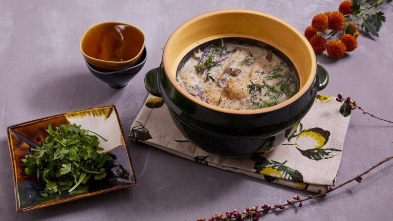 【幸也飯レシピ】「骨抜き手羽先と自家製鶏団子の豆乳鍋」