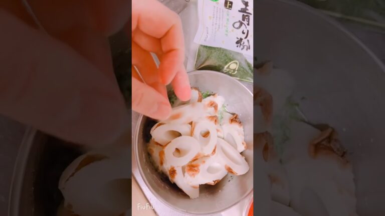 すじ肉を使ったモツ煮♡ ちくわの磯辺揚げ♡ モツ煮は、大根　こんにゃく　醤油、お酒、みりん、赤味噌（動画では代用で赤だし😂）めっちゃ美味しくできました☺️#料理動画 #介護 #お酒