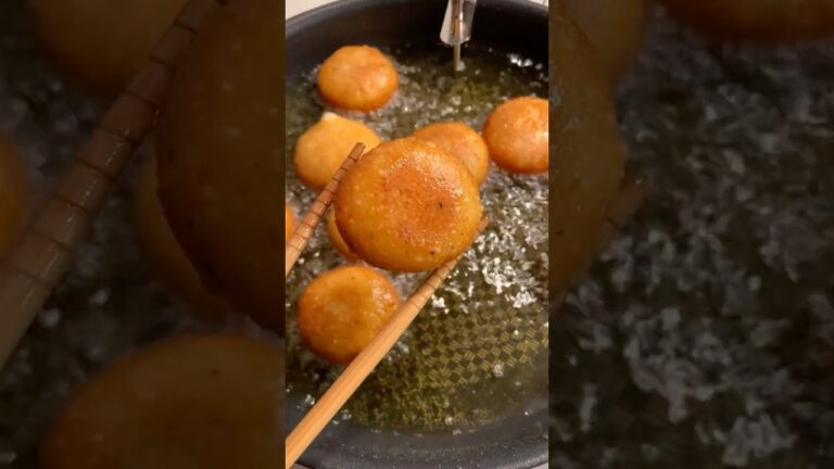 【300万回再生ポテトレシピ🥔】チーズとろ〜っ食感最高のフライドポテト#shorts