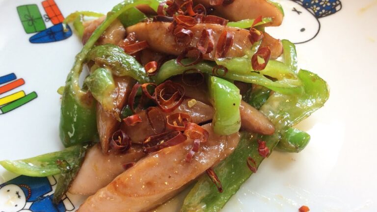 魚肉ソーセージとピーマンのオイマヨ炒め