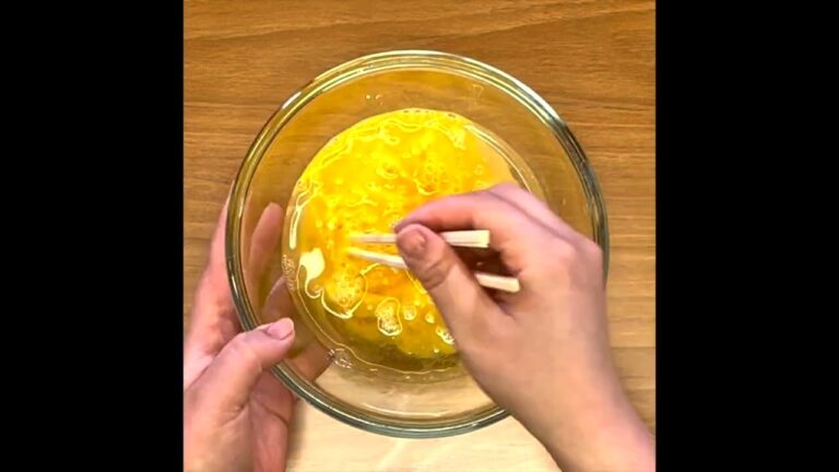 レンジで簡単　鶏つくね入り茶碗蒸し　ひな祭りをおいしく楽しく！