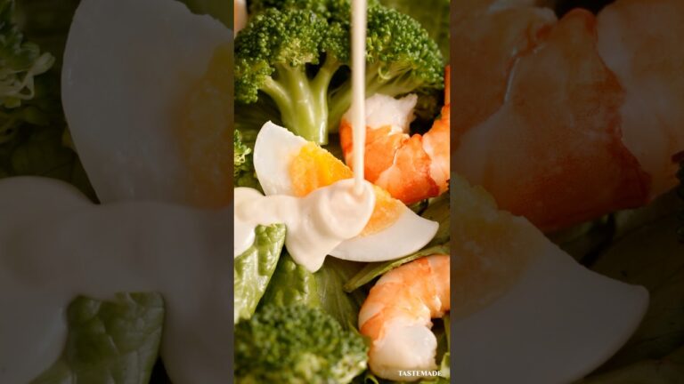 チーズの雪がふってきたよ❄️シーザーサラダの冬支度⛄️🥗  #PR #キユーピー #kewpie #シーザーサラダ #シーザーサラダドレッシング #caesarsalad #shorts