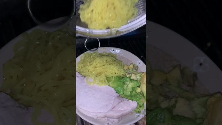 残業会社員の適当晩ご飯【ごまだれつけ麺】#Shorts