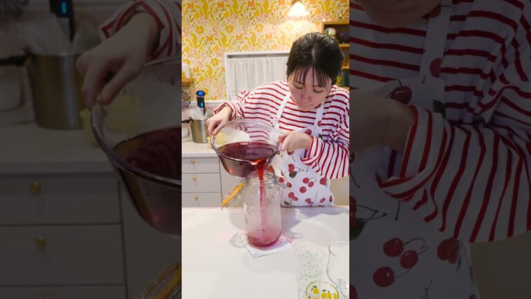 真っ赤な自家製ジュースを作る🍷