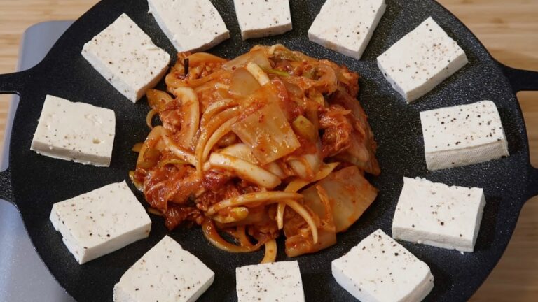 豚キムチ 肉豆腐 作り方 | 韓国家庭料理 / 本場の旨辛絶品豚キムチ豆腐