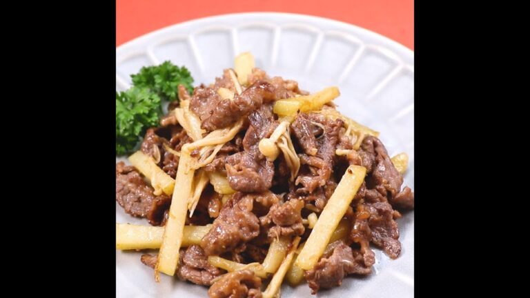 香ばしマヨ醤油味♪牛肉とじゃがいものマヨ醤油炒め ｜ moguna[モグナ]