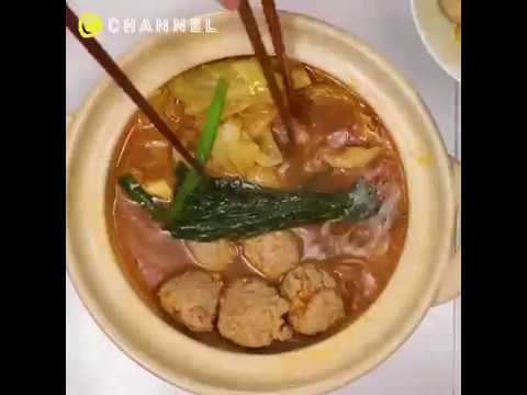 キャベツと肉団子のキムチ鍋