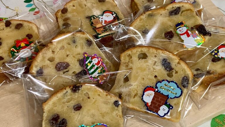 【暮らしのvlog】りんごとレーズンを入れて焼くパウンドケーキ。しっとりと濃厚なケーキです。切り分けてプレゼントに最適。
