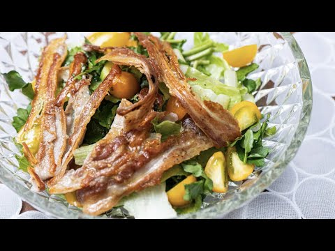 クリスピーな 塩豚 とはちみつドレッシングの美コラボ「  塩豚のカリカリサラダ  」　松田美智子 の 簡単塩豚レシピ #3｜kufura [クフラ]