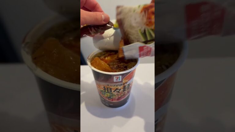 セブンの角煮と坦々麺合わせたら噂以上に美味しかったけど飛び出た#コンビニ飯#セブンイレブン #コンビニ#アレンジ #東京 #グルメ #デート #可愛い #映え #デートスポット #女子会 #カフェ