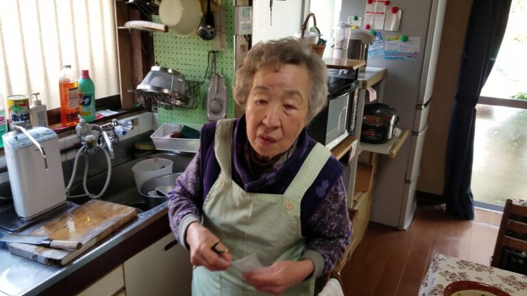 2019.02.07 ばぁちゃんの孫への料理教室 ばぁちゃん流 ほうれん草の胡麻よごし 後編 4K 高画質