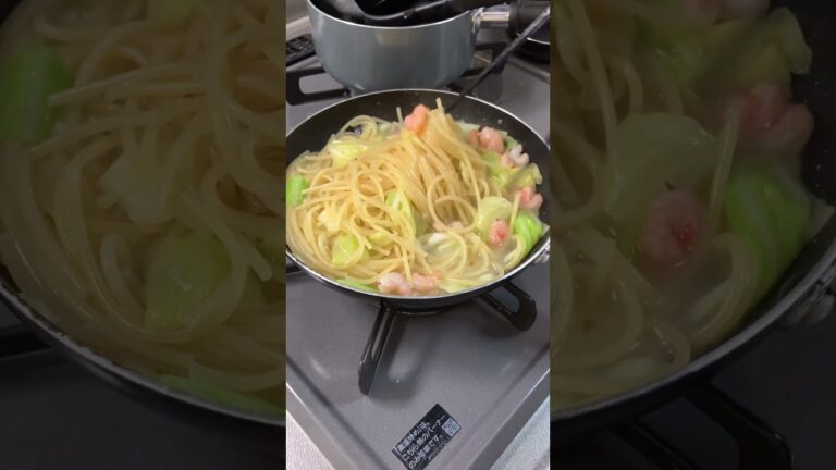 キャベツとエビのペペロンチーノ