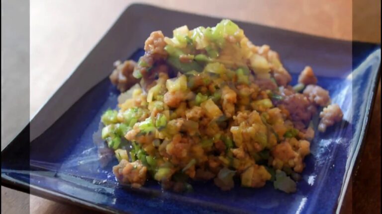 「始末の一品」～大根の皮と葉の肉味噌～