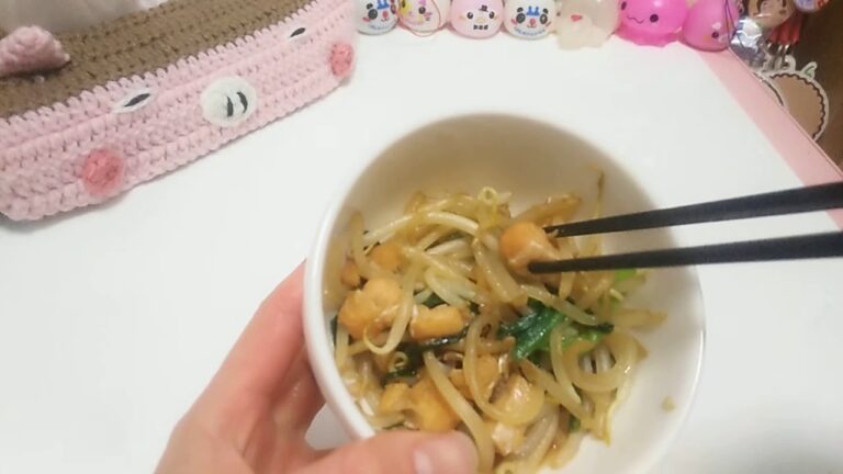 サーモンハラスと野菜炒めを食べる 【あきねねちゃんねる】