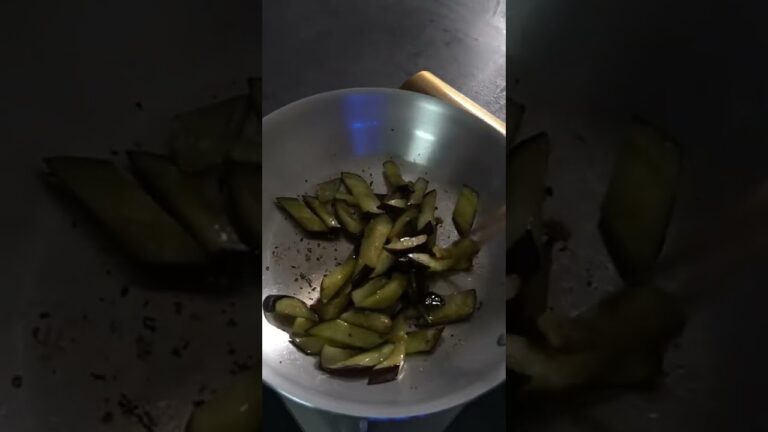 【焼き茄子のサラダ】当たり前に使ってるナス、腐ってるかも・・？#shorts #レシピ #料理 #料理動画 #おうちごはん #豆知識 #なす #ナス #なすレシピ #サラダ #サラダレシピ #オリひと