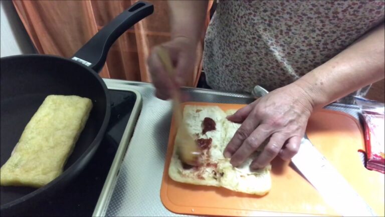 低糖質レシピ　油揚げの梅シソ焼きと絹ごし豆腐ステーキの甘酢あん