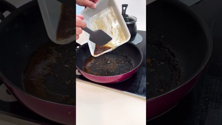 【豚バラで豚丼】玉ねぎも使わない簡単かつシンプルな豚丼！ご飯が消える…🤤🍚#shorts #お弁当 #お弁当作り #豚バラレシピ #豚バラ #豚肉