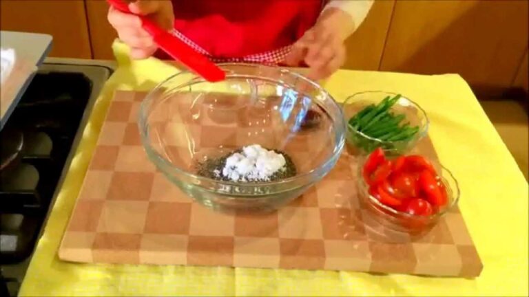 KAGOME トマト 料理レシピ　トマトのごま和え